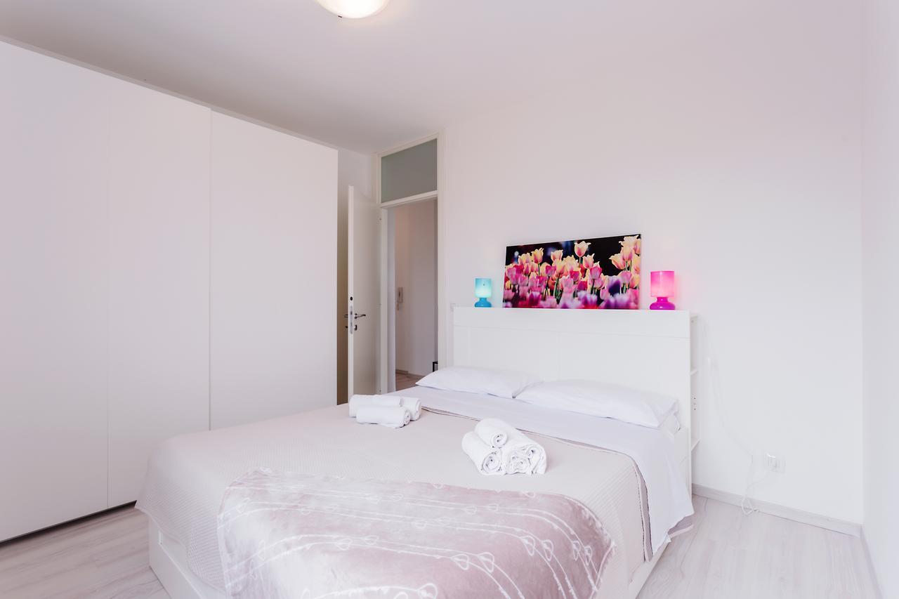 Bilocale Via Forni Appartement Udine Buitenkant foto
